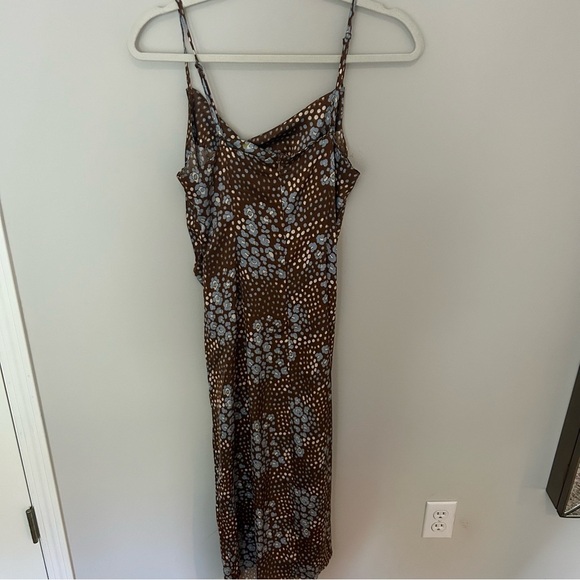 NWT Re-Named Midi Satin Brown and Blue Patteren Dress Medium - Picture 3 of 5